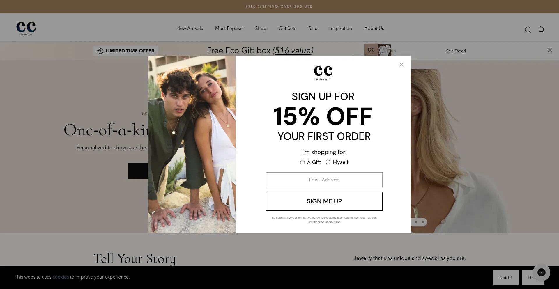 Website screenshot of Customcuff.co