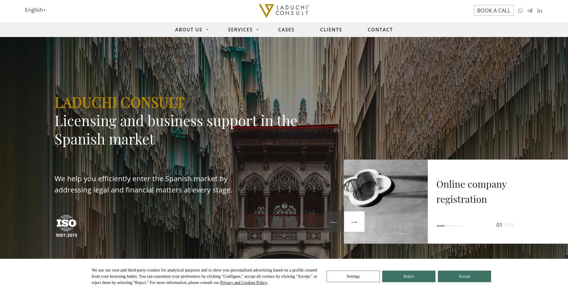 Website screenshot of Laduchi.com