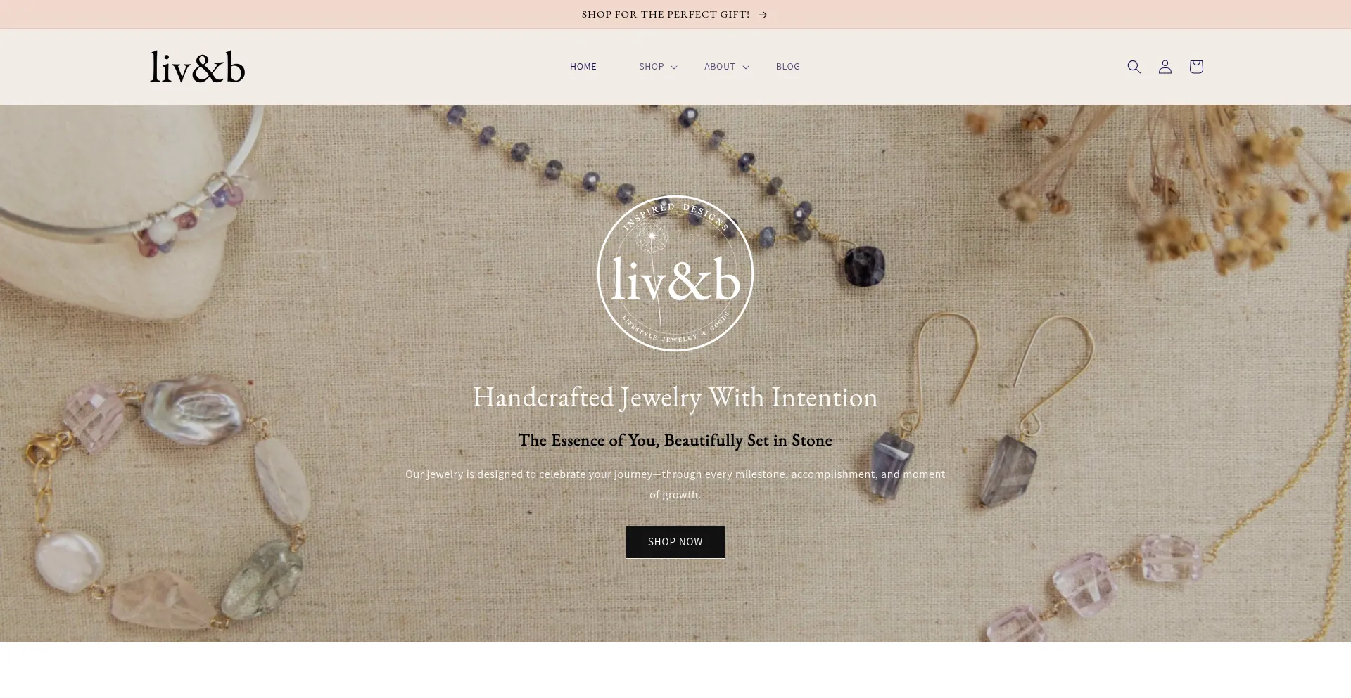 Website screenshot of Livandb.com