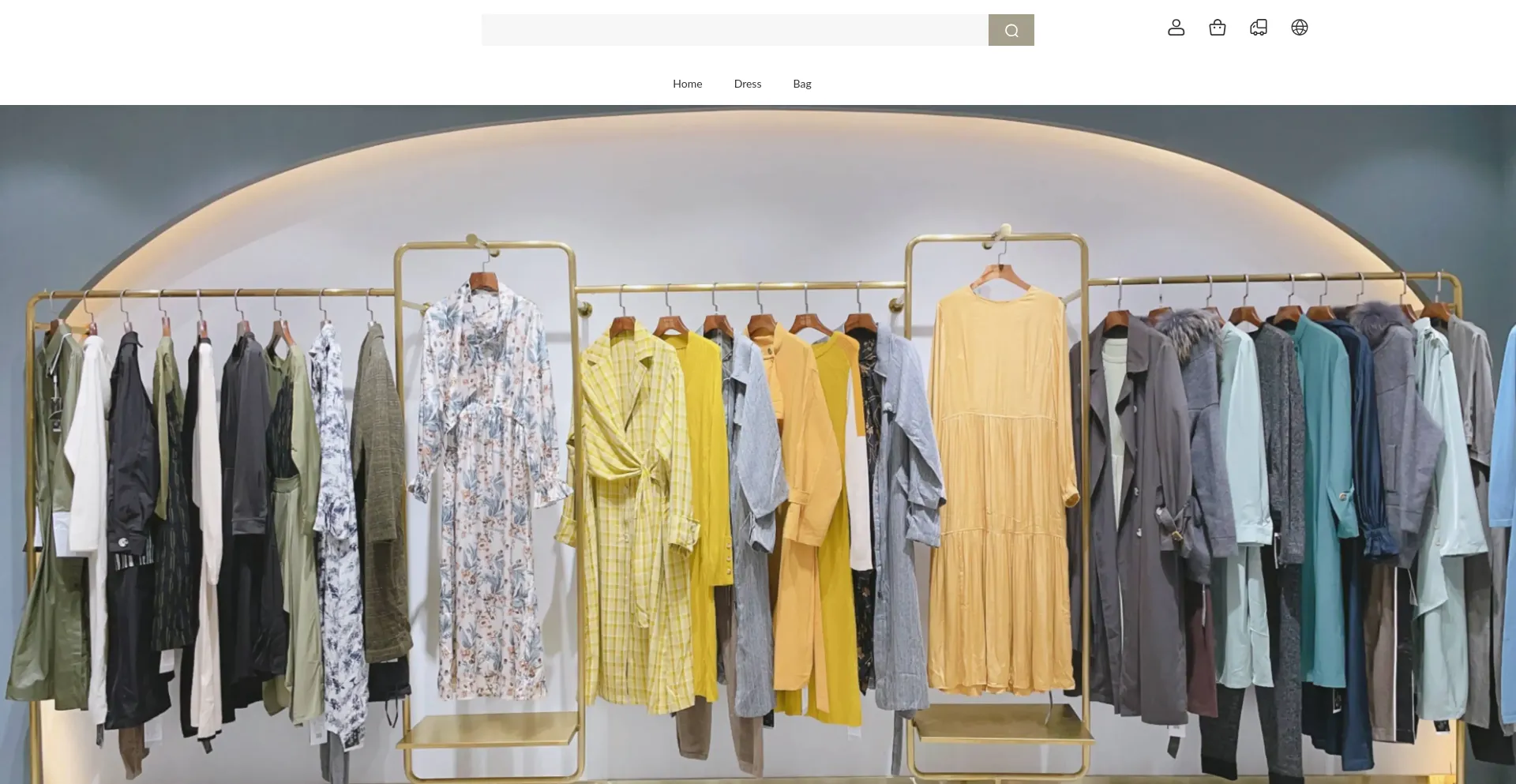 Website screenshot of Naayb.shop