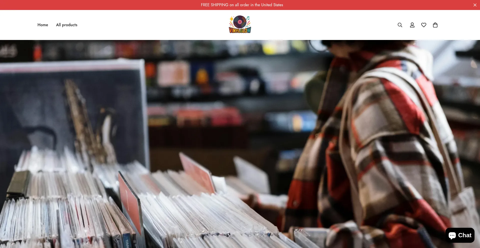 Website screenshot of Vinylglow.shop